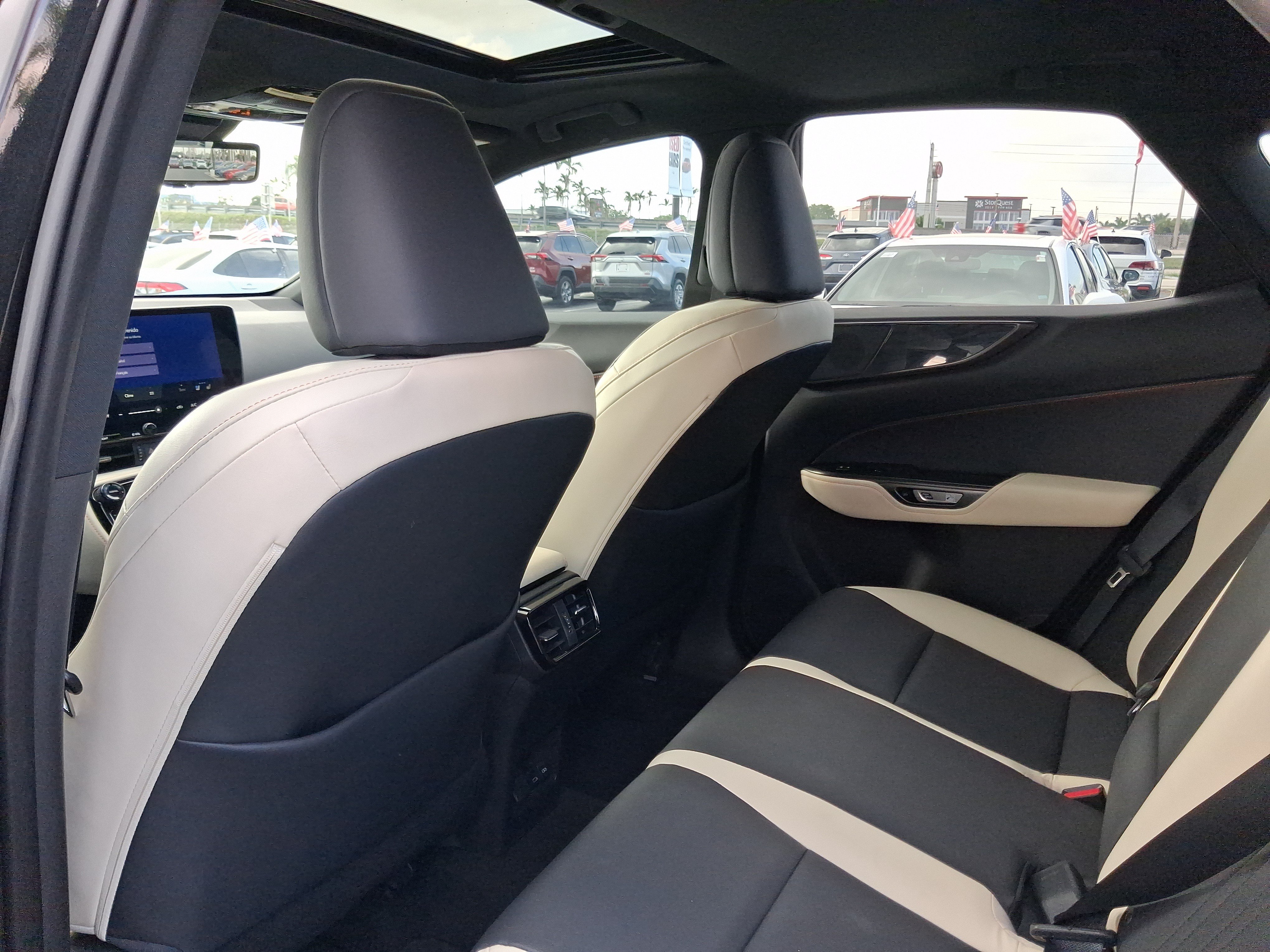 Used 2023 Lexus NX 350 AWD image 14