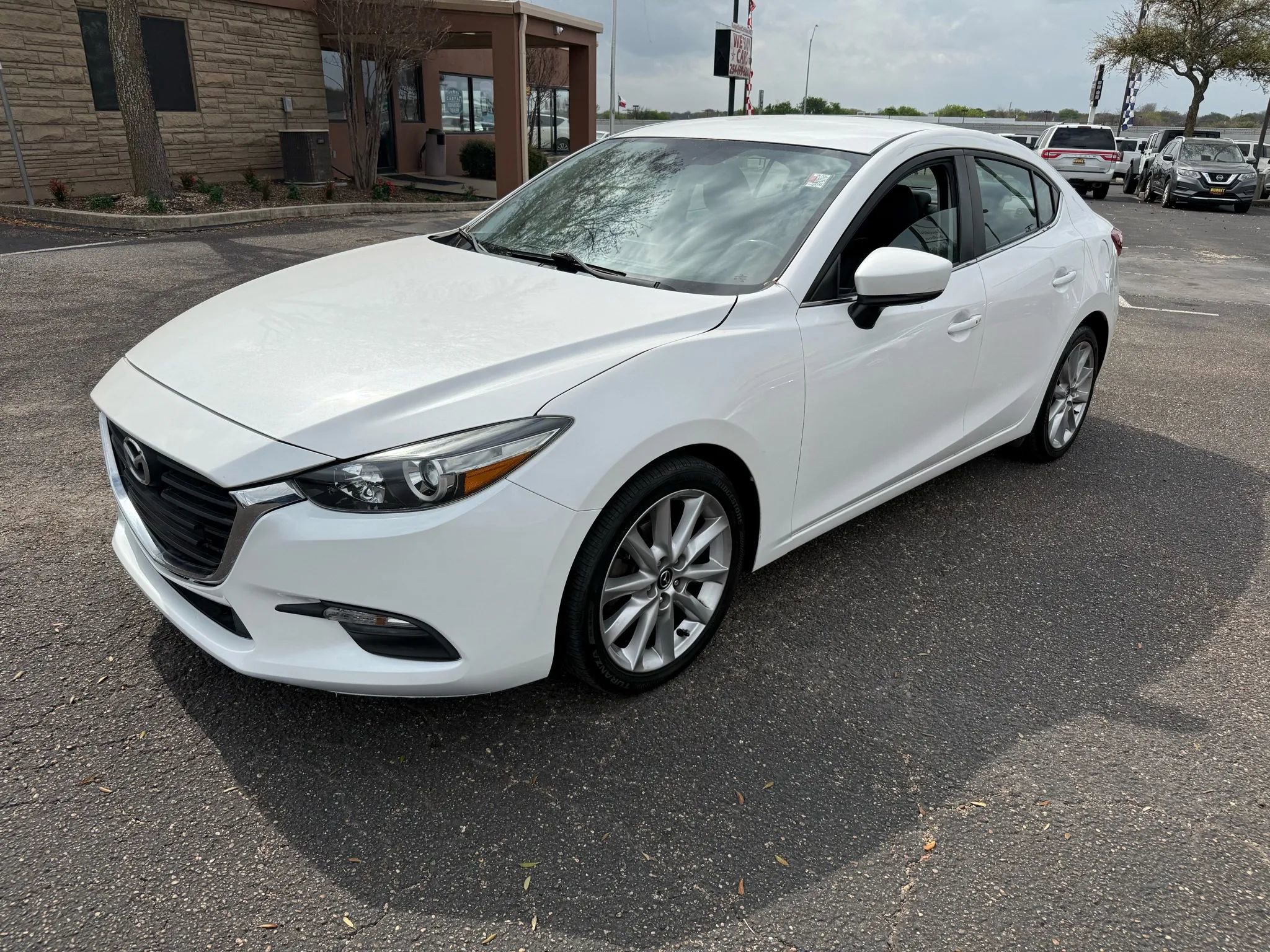 Used 2017 MAZDA MAZDA3 Touring image 1
