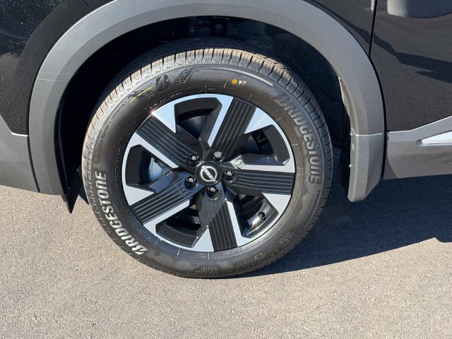 New 2027 Nissan Kicks SV w/ SV Premium Package AWD/4WD image 29