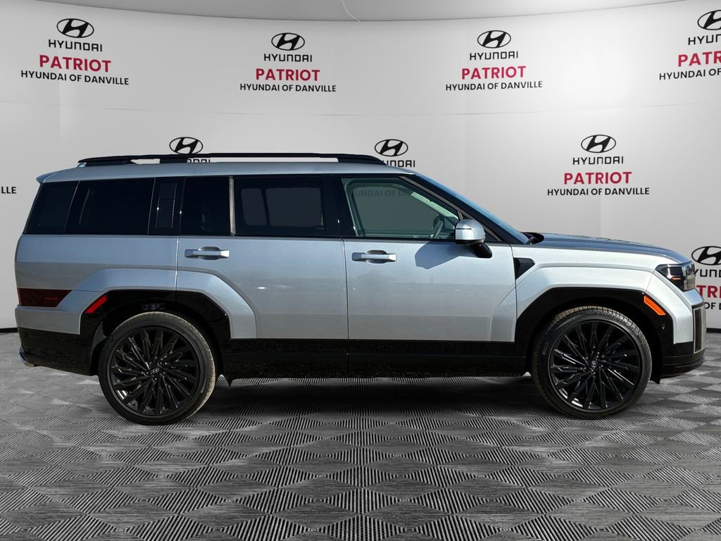 Used 2025 Hyundai Santa Fe Calligraphy image 2