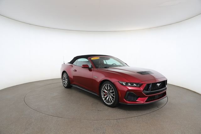 Used 2025 Ford Mustang GT Premium image 28