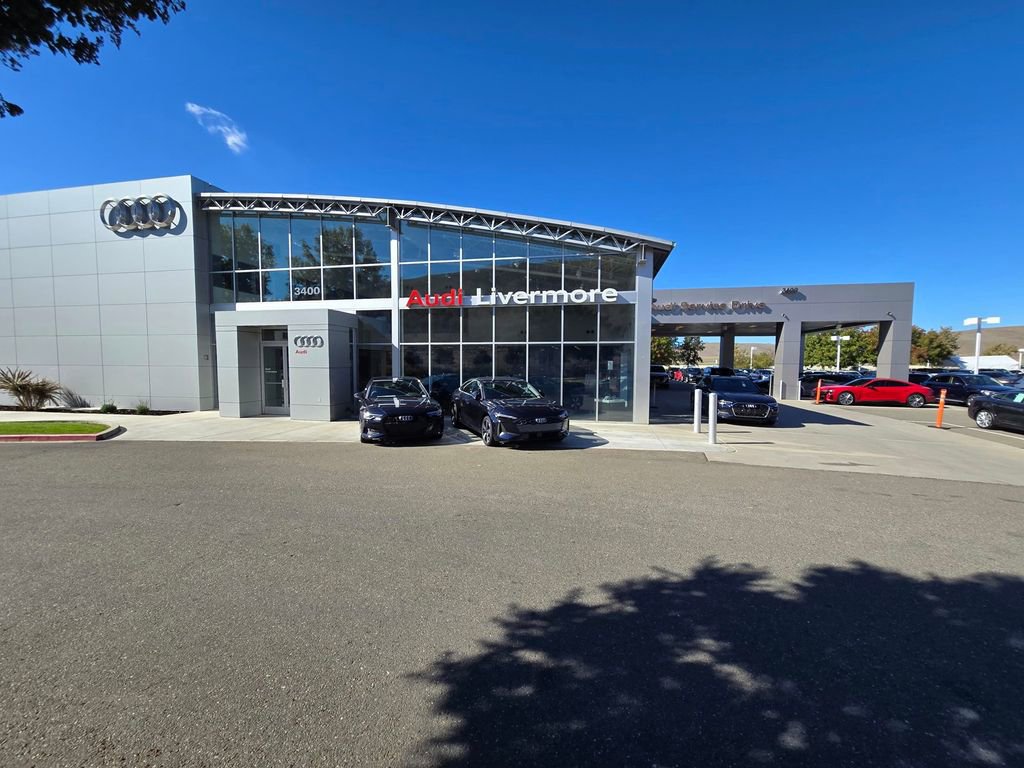 Certified 2023 Audi SQ5 Premium w/ Convenience Package image 33