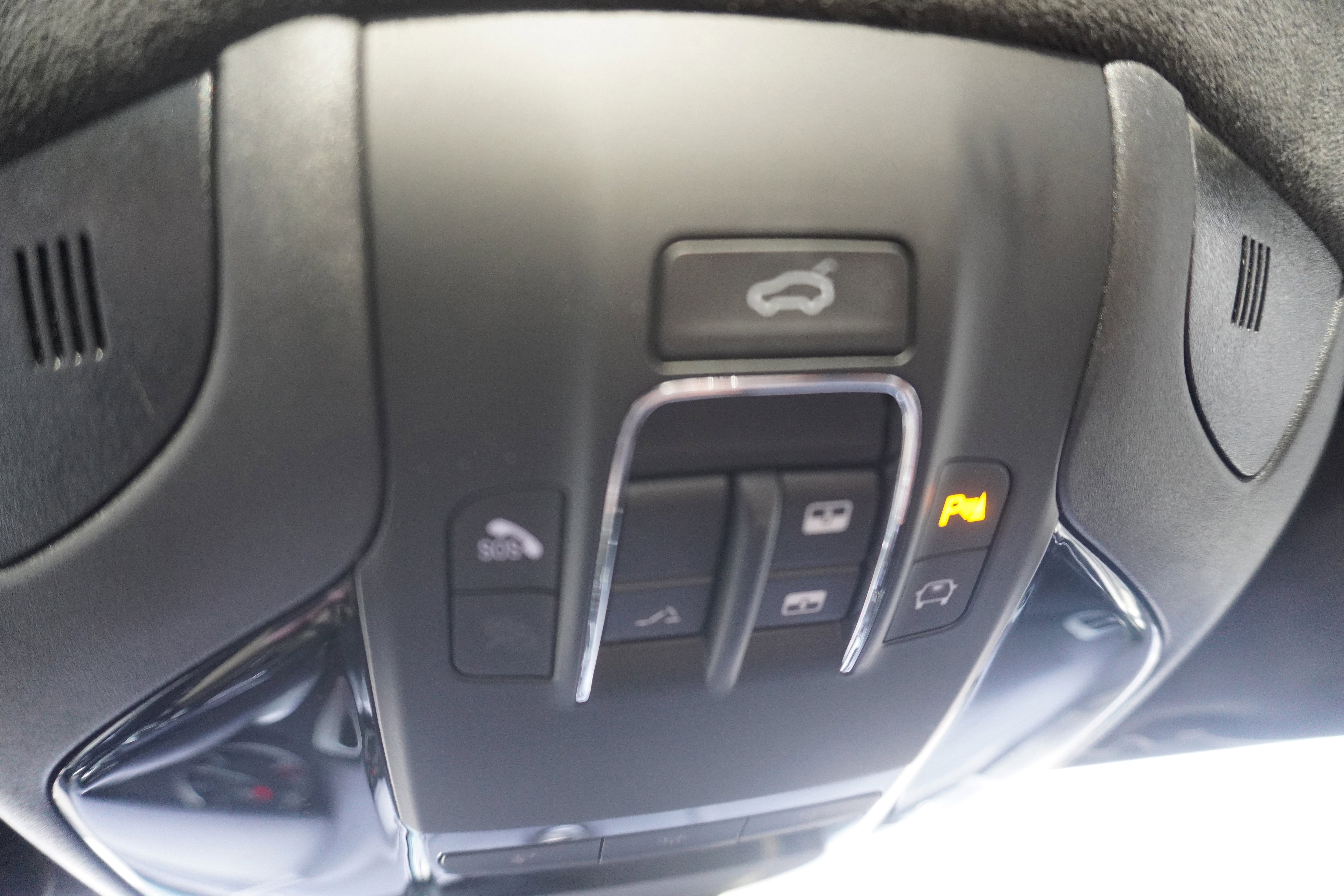 Used 2024 Maserati Ghibli Trofeo image 35