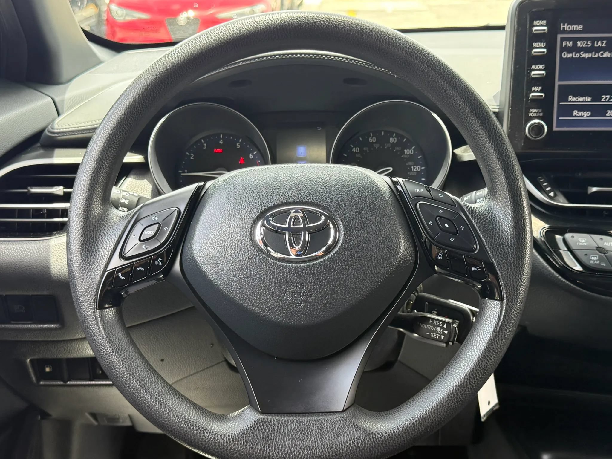 Used 2019 Toyota C-HR LE FWD image 7