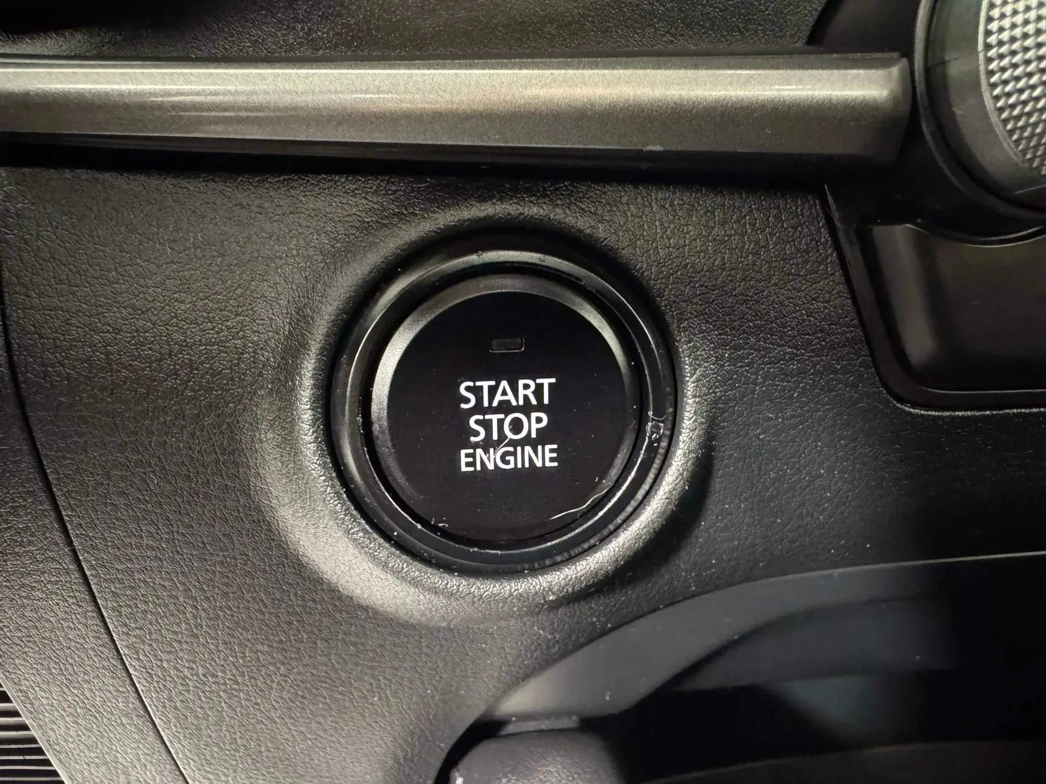 Used 2023 MAZDA MAZDA3 s FWD image 17