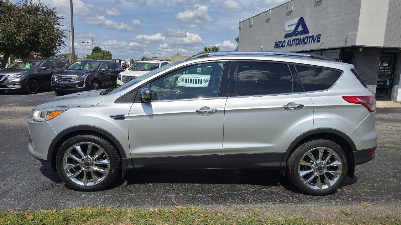 Used 2016 Ford Escape SE w/ SE Chrome Package AWD/4WD image 3