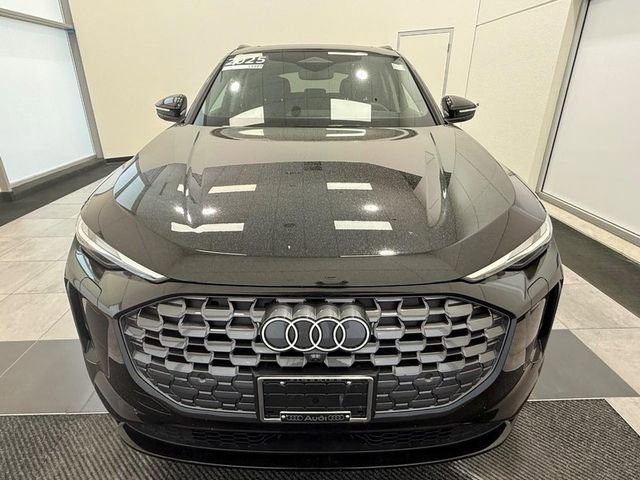 Certified 2025 Audi Q5 Premium w/ Convenience Package AWD/4WD image 8