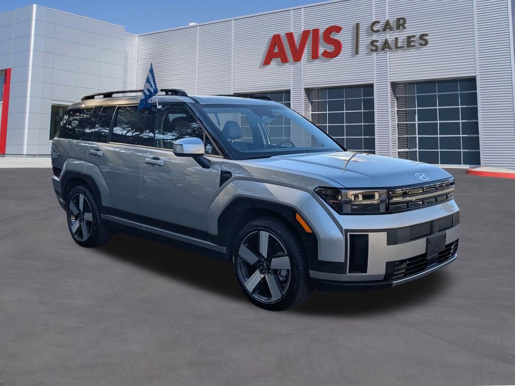 Used 2025 Hyundai Santa Fe Limited image 3