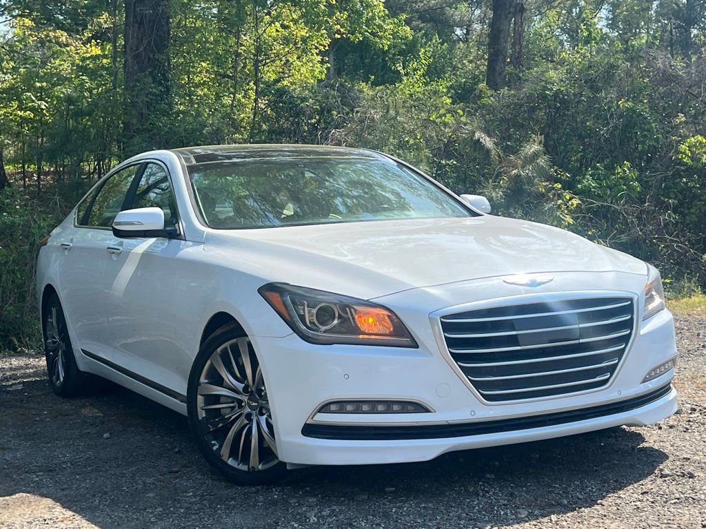 Used 2015 Hyundai Genesis 5.0 RWD image 7