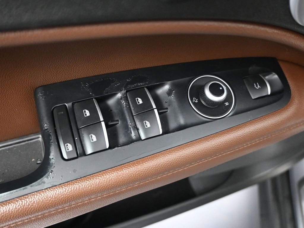 Used 2018 Alfa Romeo Stelvio Ti Sport image 11