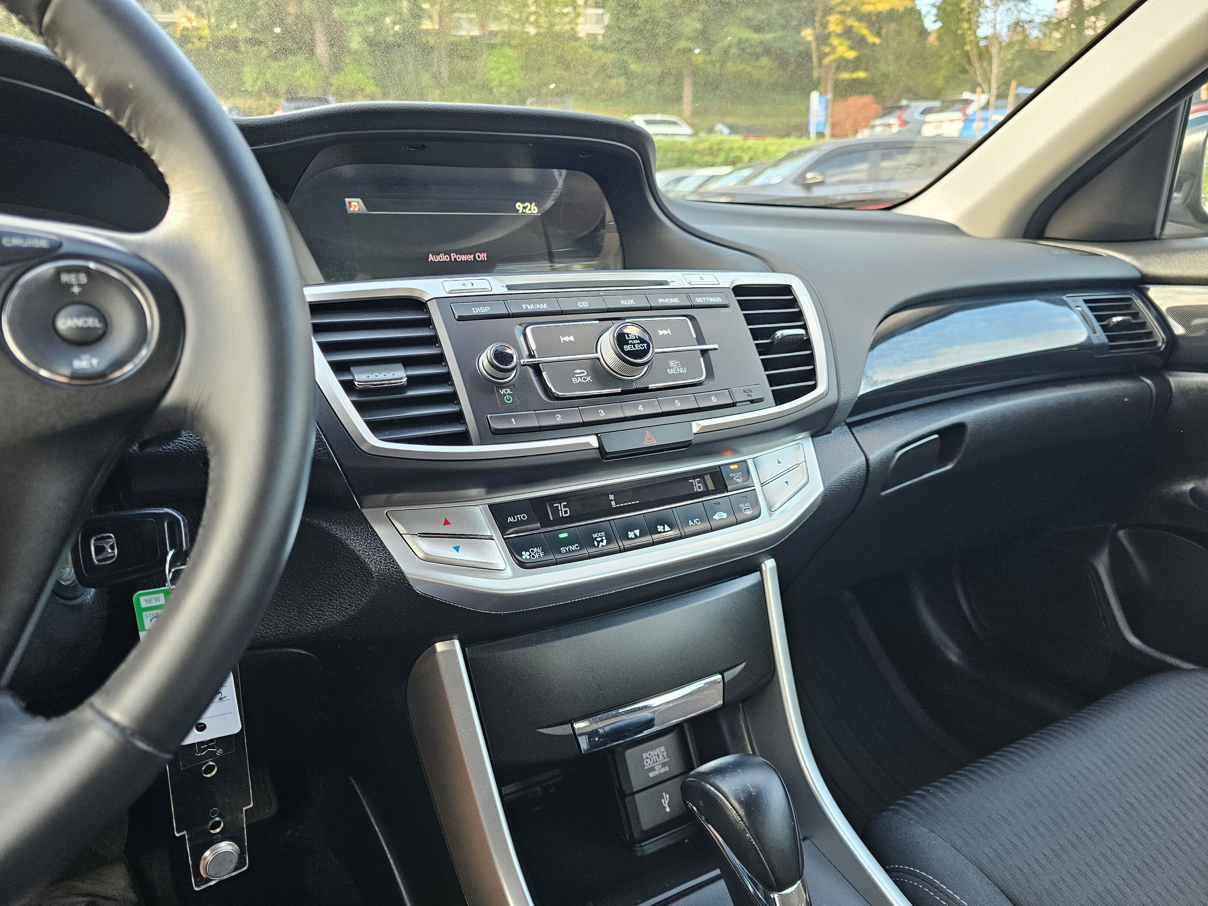 Used 2015 Honda Accord Sport image 31