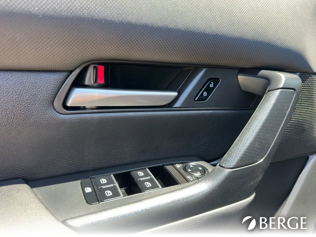 Certified 2025 MAZDA CX-50 2.5 Hybrid w/ Preferred Pkg AWD/4WD image 16