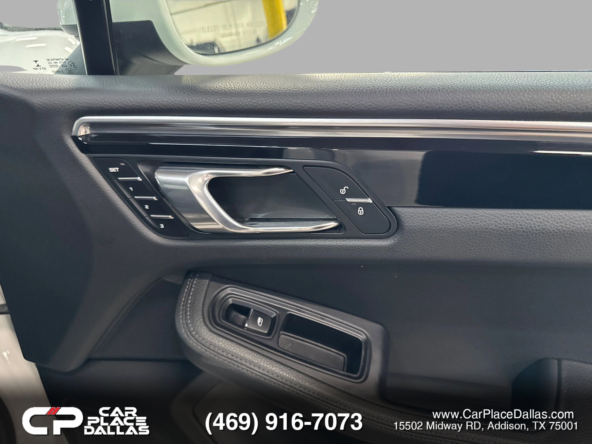 Used 2017 Porsche Macan S image 27