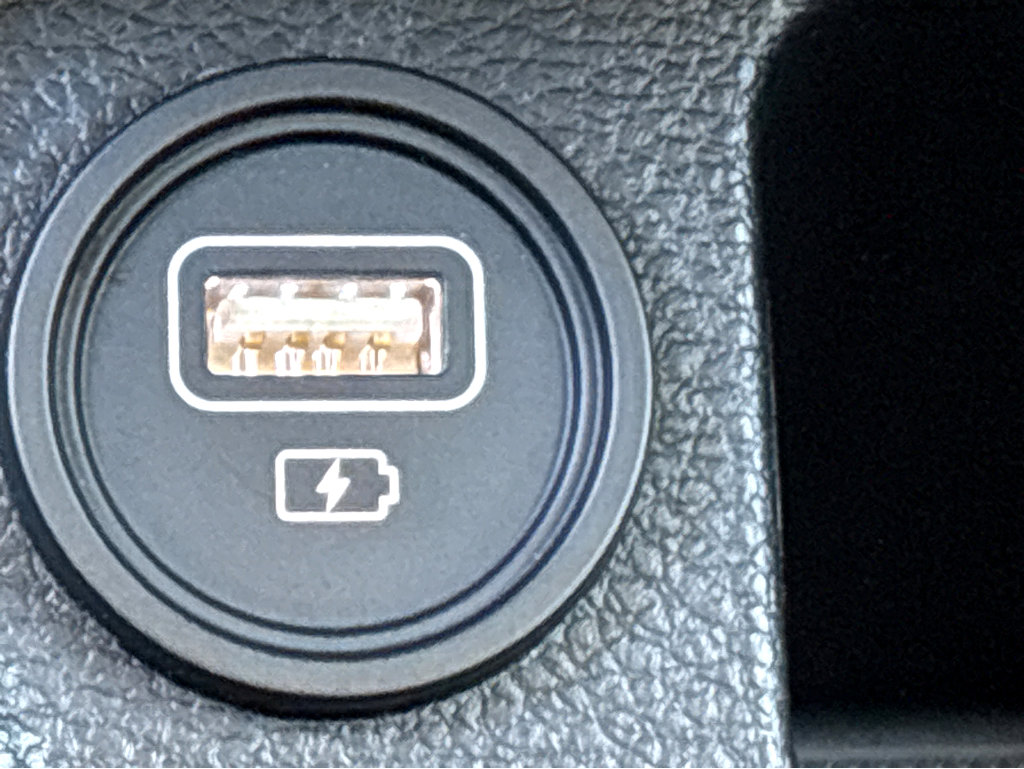 Used 2021 Kia Seltos SX w/ SX Sunroof Package image 25