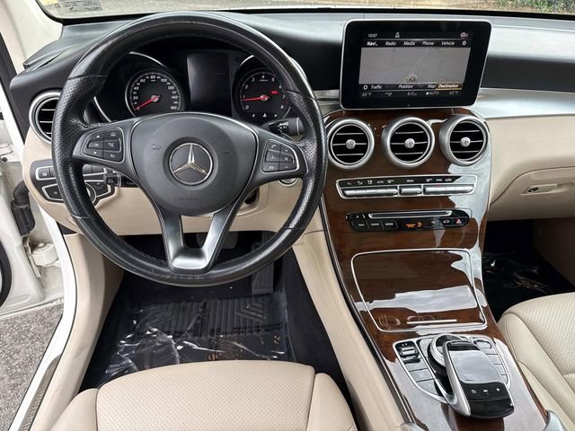Used 2019 Mercedes-Benz GLC 300 4MATIC image 18