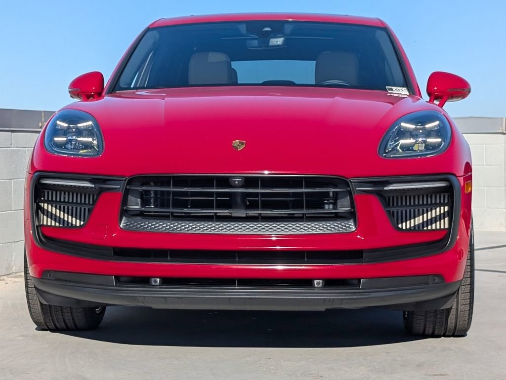 Certified 2022 Porsche Macan S image 8