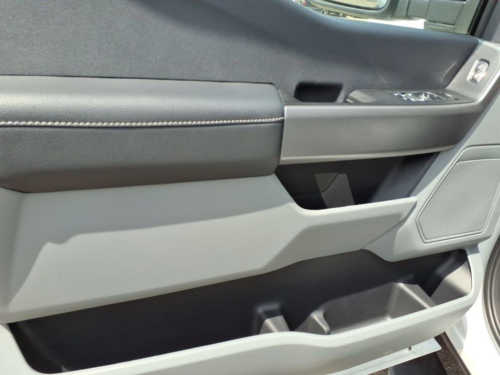 New 2026 Ford F600 4x4 Regular Cab Super Duty image 8