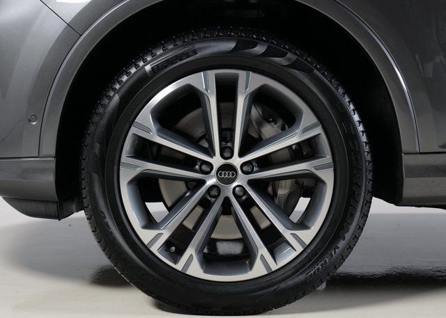 Certified 2025 Audi Q7 2.0T Premium Plus w/ Premium Plus Package image 33