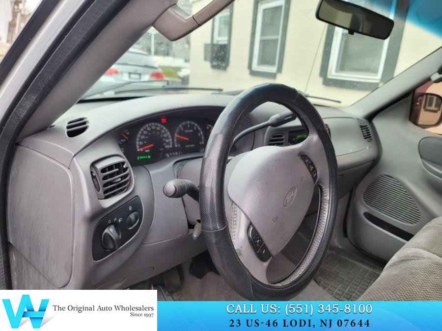 Used 2002 Ford F150 XLT RWD image 10