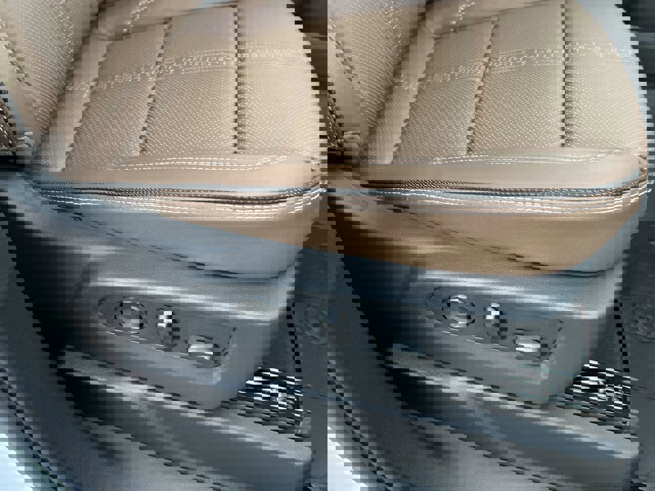 New 2026 Chevrolet Tahoe High Country image 15