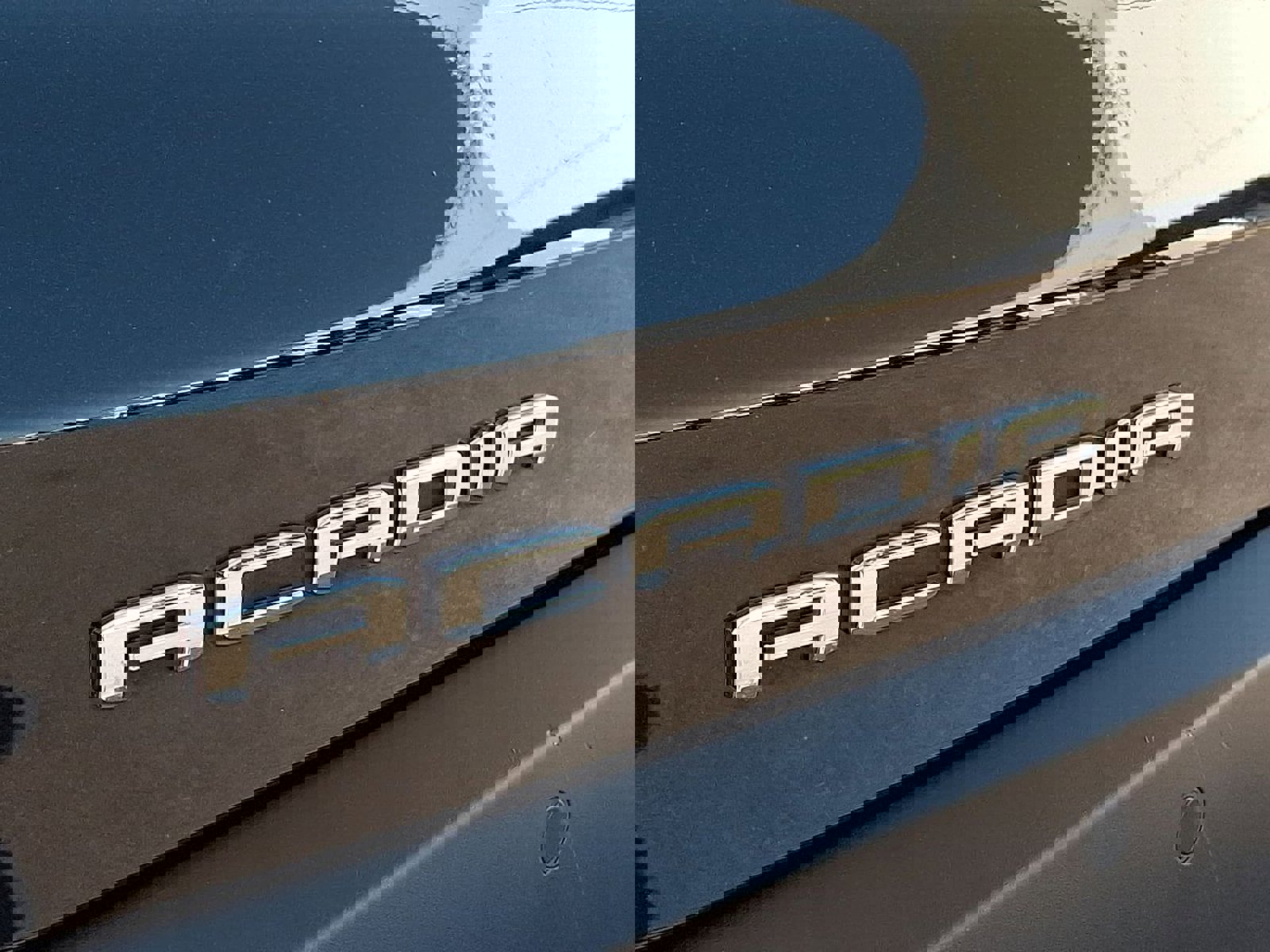 Certified 2023 GMC Acadia SLT w/ Technology Package image 33