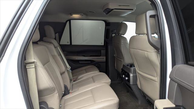 Used 2019 Ford Expedition Max XLT w/ Equipment Group 201A RWD image 18