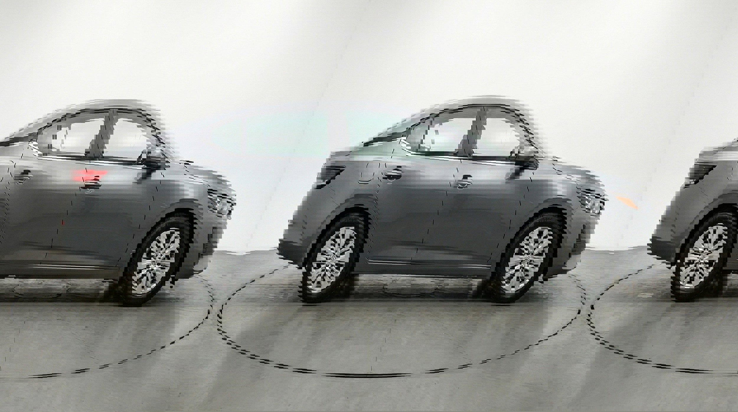 Used 2025 Nissan Sentra S image 8