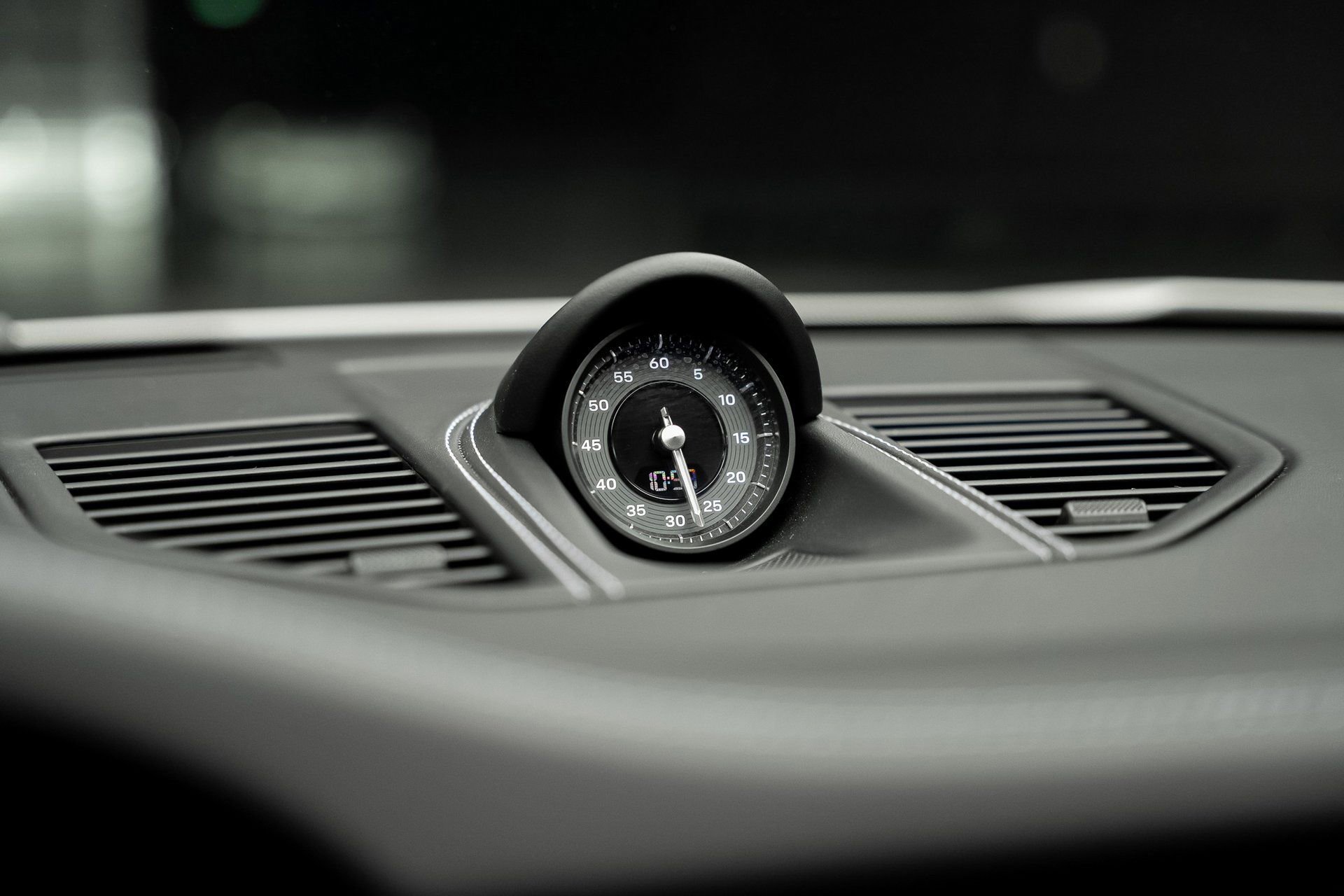 Used 2025 Porsche 911 Targa 4 GTS w/ Premium Package image 50