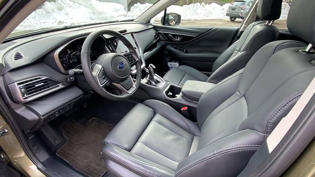 Certified 2025 Subaru Outback Limited image 32