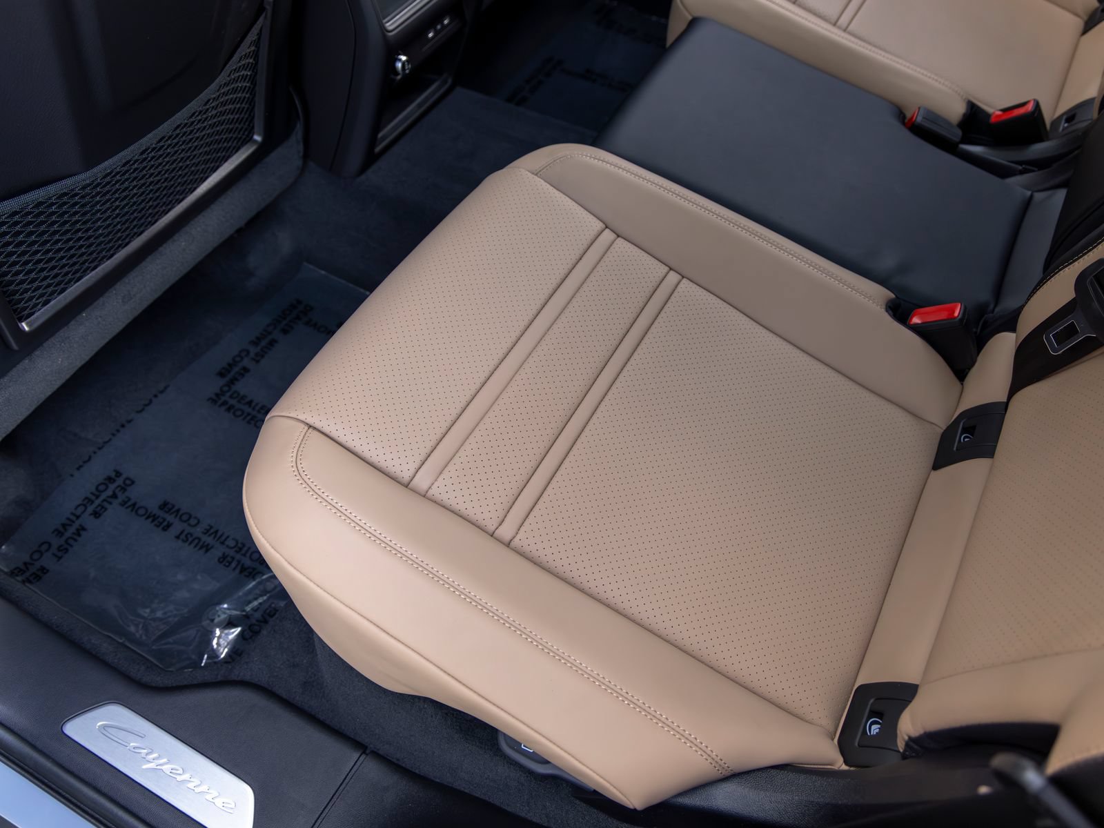 New 2026 Porsche Cayenne Coupe AWD/4WD image 42