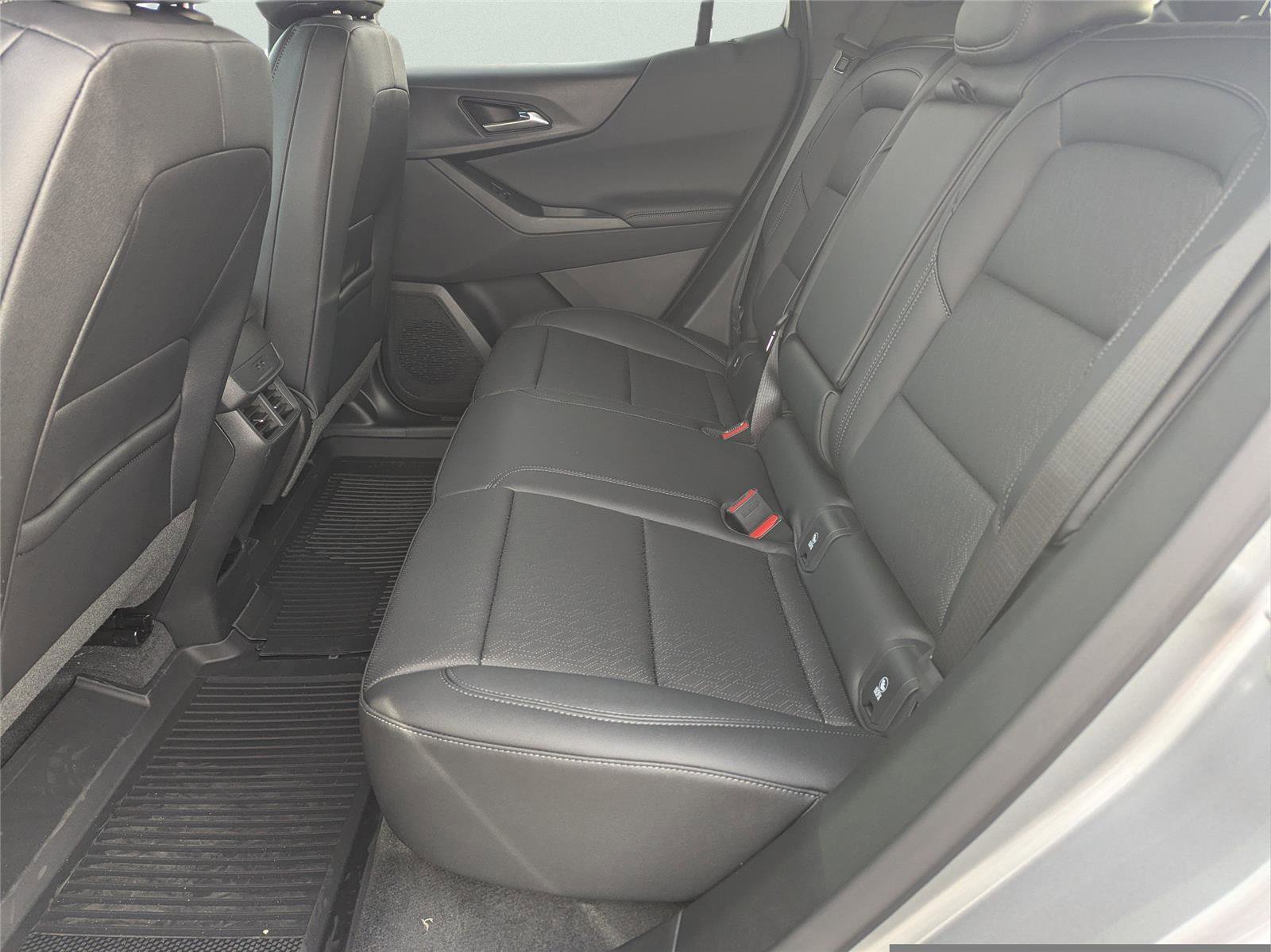 New 2026 Chevrolet Equinox LT w/ Convenience Package II image 28