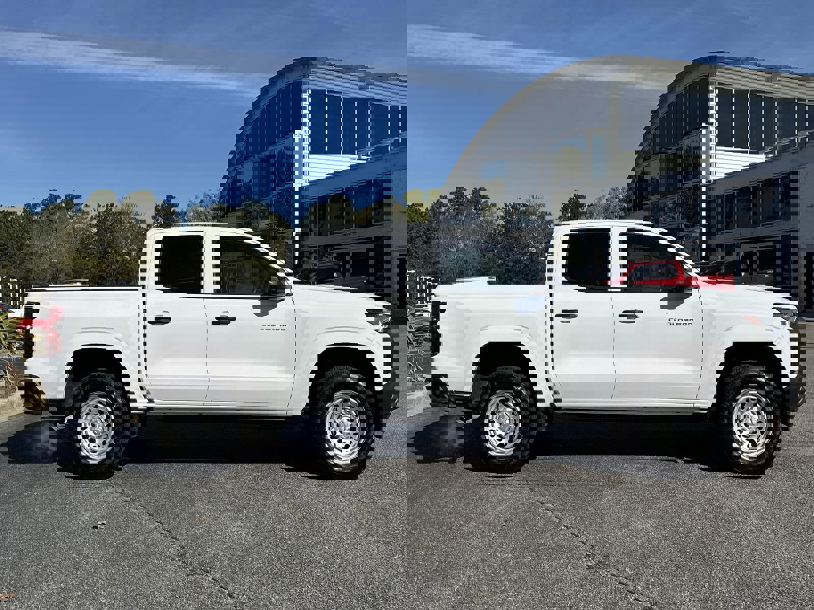 Used 2023 Chevrolet Colorado W/T w/ Advanced Trailering Package image 11