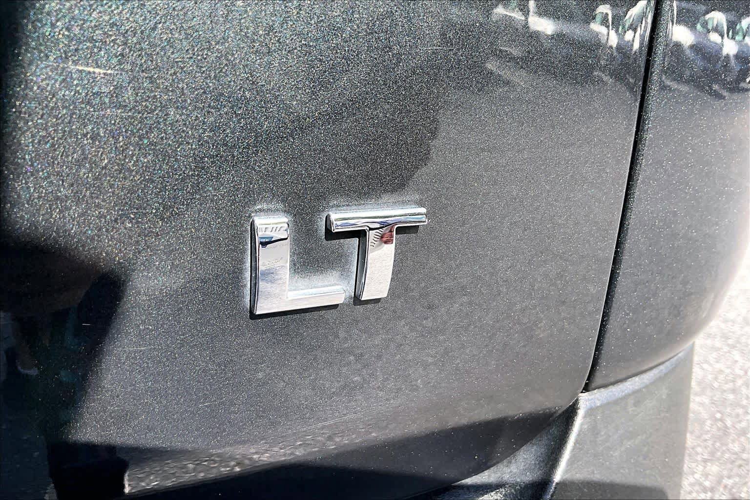 Used 2019 Chevrolet Traverse LT FWD image 11