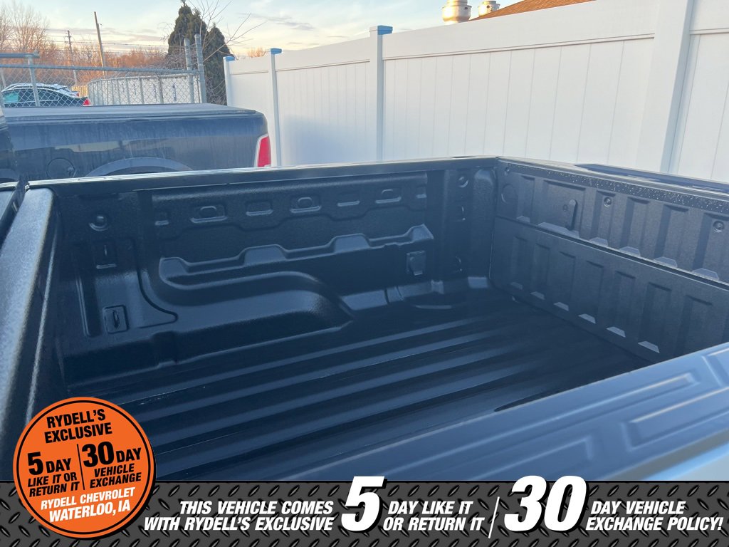 Used 2023 Chevrolet Colorado Z71 w/ Z71 Convenience Package 2 image 6