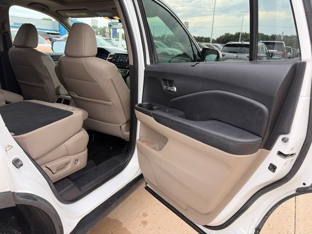 Used 2020 Honda Pilot Touring image 40
