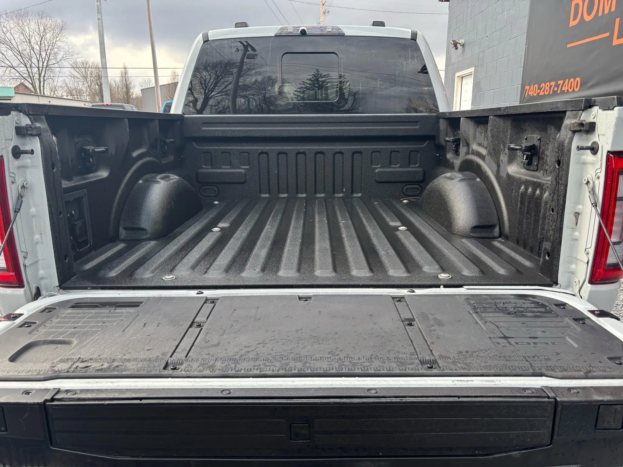 Used 2023 Ford F150 Raptor w/ Raptor Carbon Fiber Package image 5