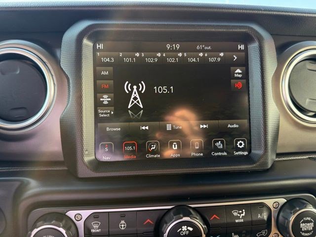 Used 2020 Jeep Gladiator Rubicon w/ Dual Top Group image 30