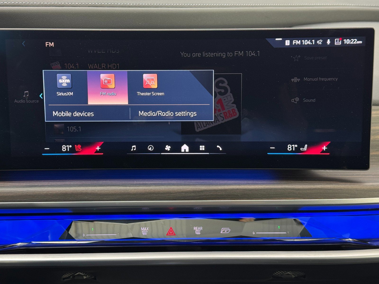 Used 2023 BMW i7 xDrive60 image 27