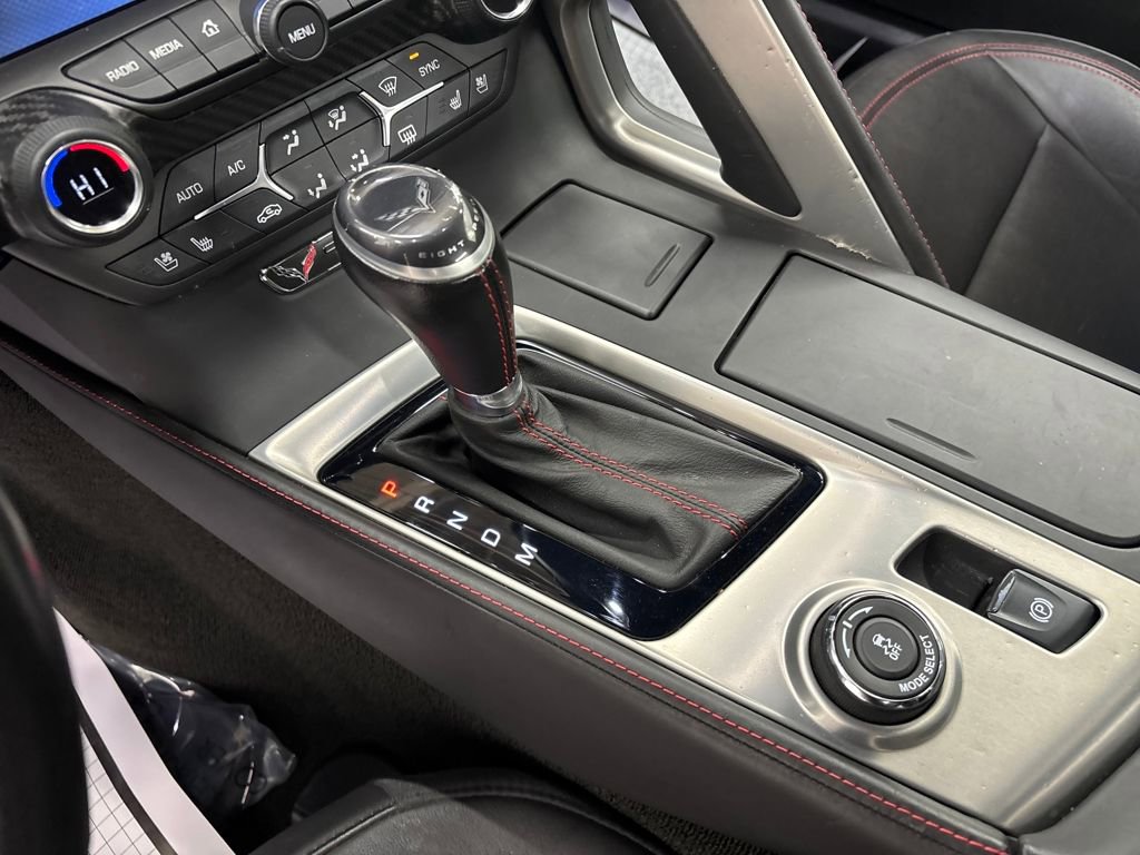 Used 2018 Chevrolet Corvette Stingray Convertible image 24