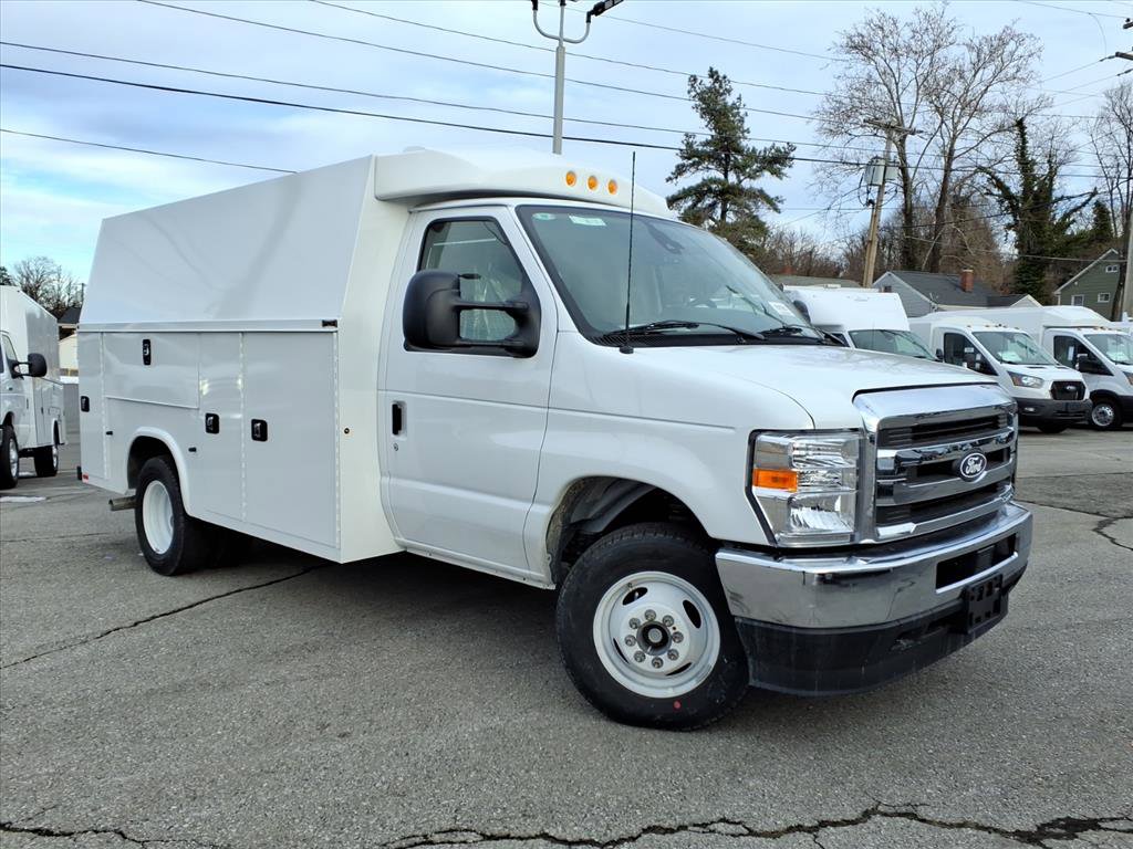 New 2026 Ford E-350 and Econoline 350 Super Duty w/ Power Equipment Group