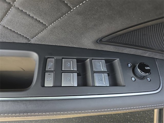 Used 2023 Audi S8 w/ S8 Comfort Plus Package image 31