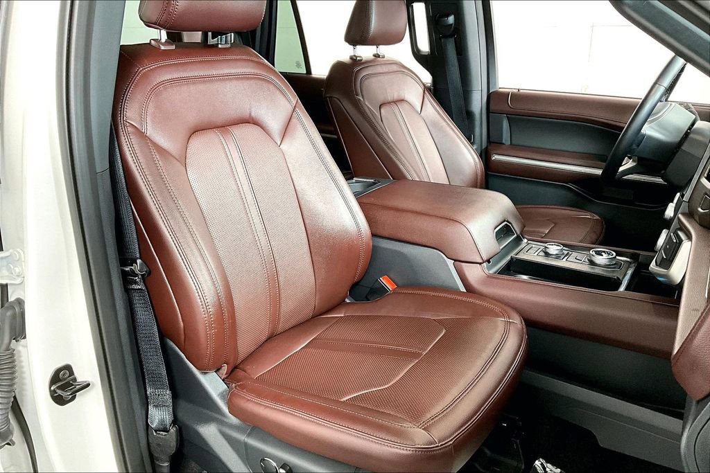 Used 2022 Ford Expedition Max Limited AWD/4WD image 7