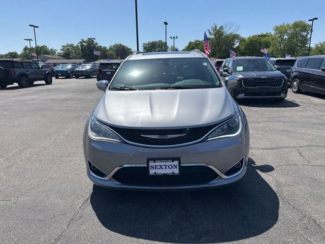 Used 2019 Chrysler Pacifica Limited FWD image 2