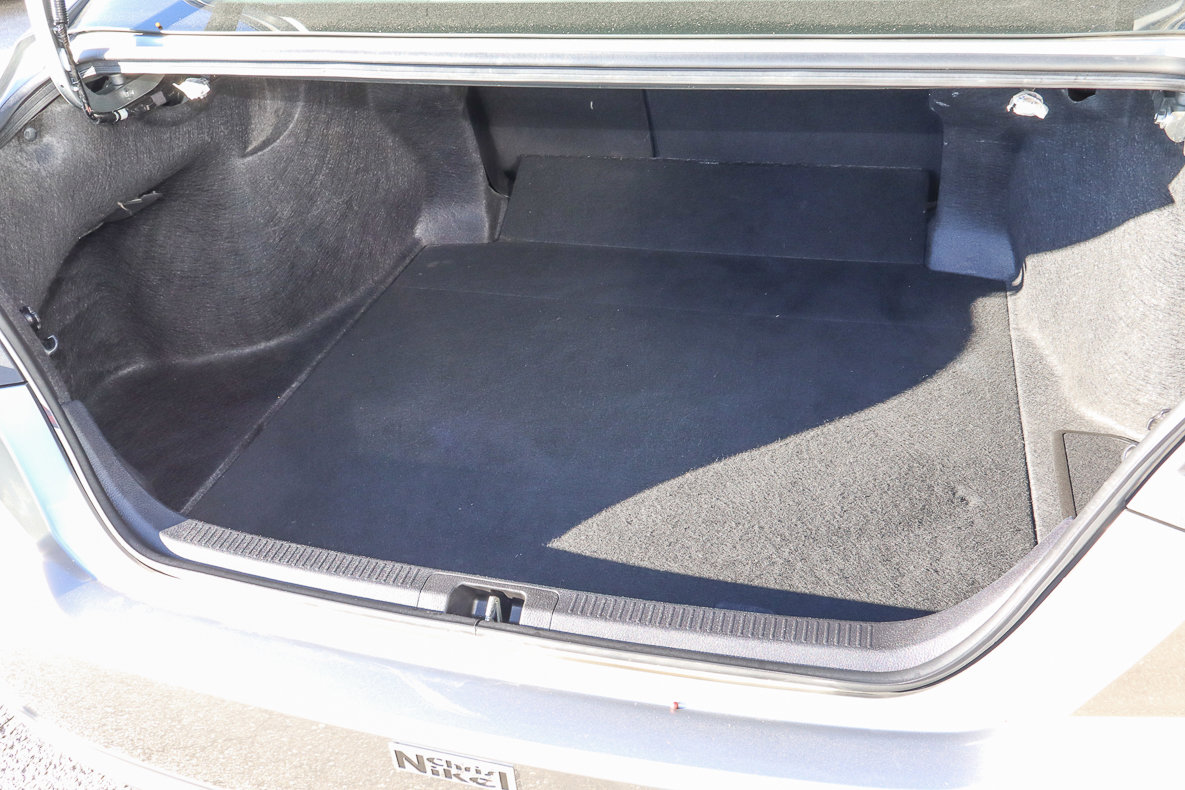 Used 2025 Toyota Camry SE image 9