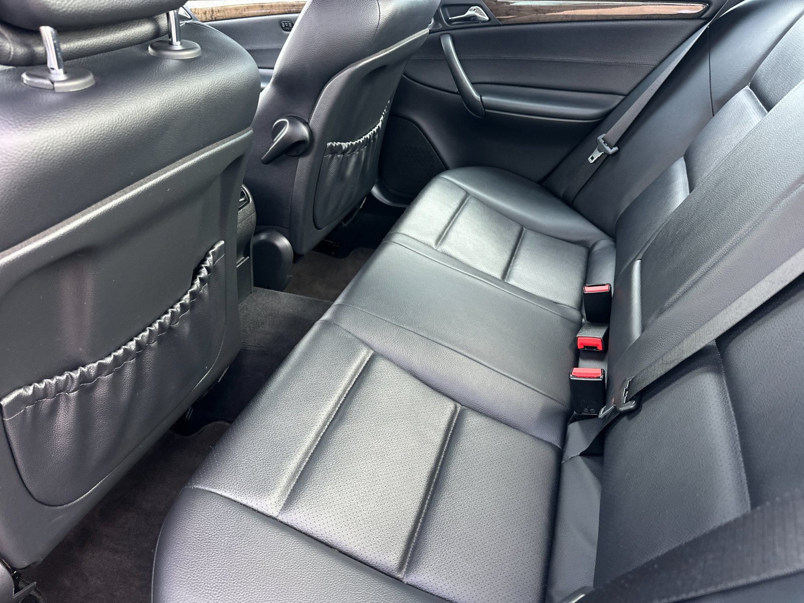 Used 2007 Mercedes-Benz C 230 Sedan image 12