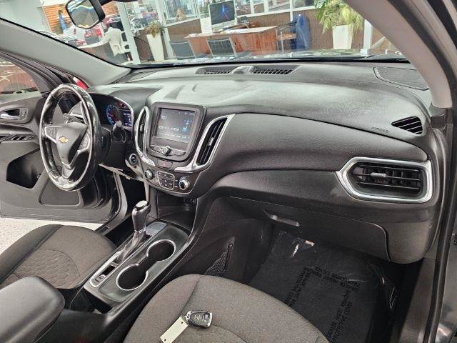 Used 2018 Chevrolet Equinox LT FWD image 15