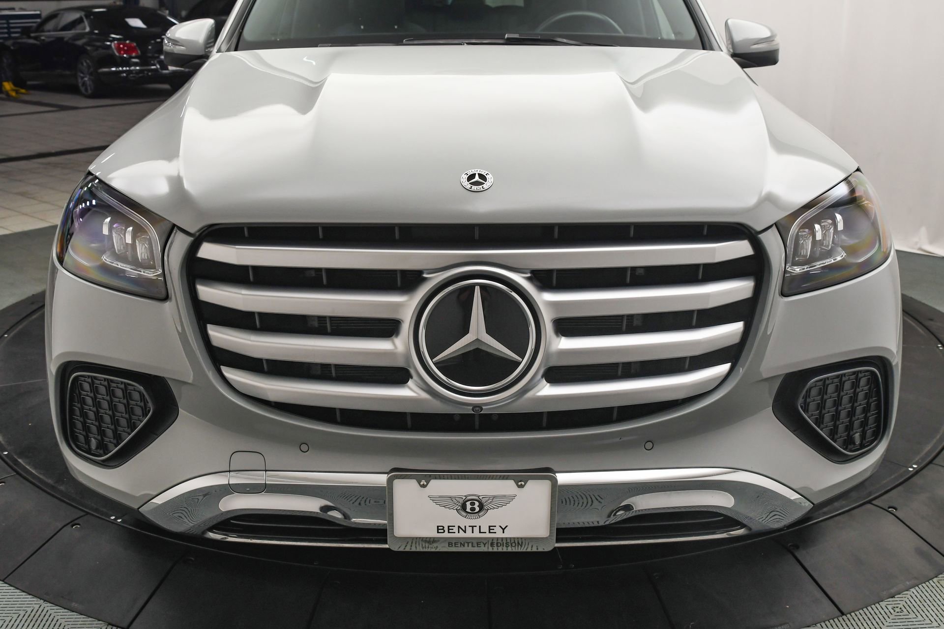 Used 2025 Mercedes-Benz GLS 450 4MATIC image 27