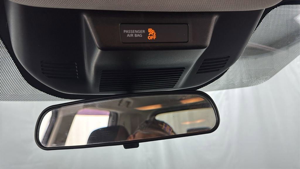 Used 2021 Nissan Rogue SV image 31