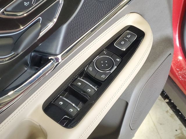 Used 2023 Lincoln Corsair AWD w/ Equipment Group 101A image 11