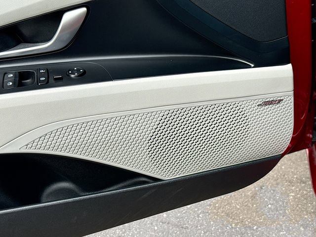 Used 2024 Hyundai Elantra Limited image 19